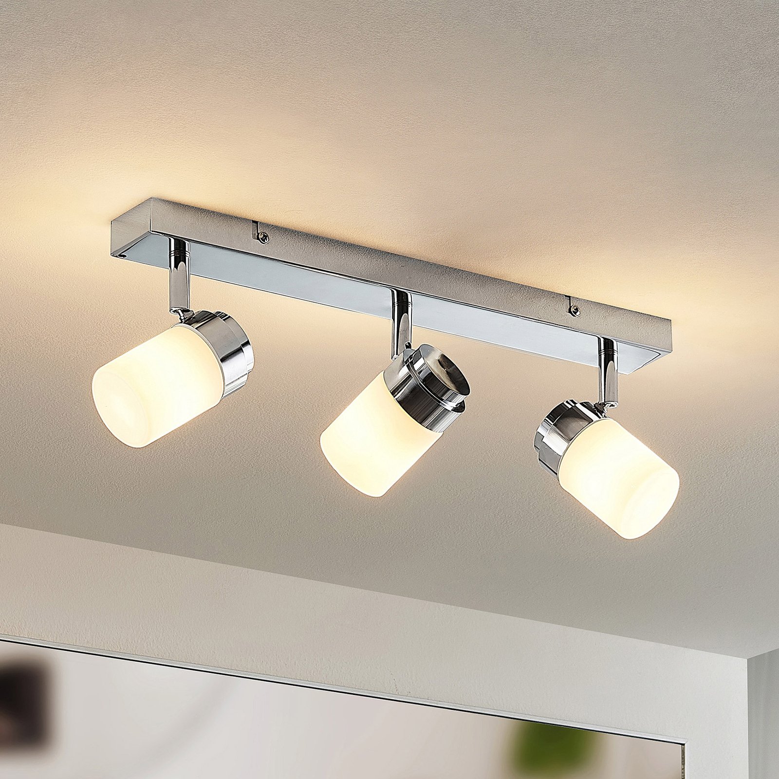 Lindby Alimari spot pour plafond, chromé, long